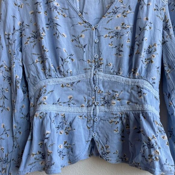 $5/$25 American Rag Floral Romantic Corset Boho Flutter Sleeve Blouse Large - Picture 2 of 4